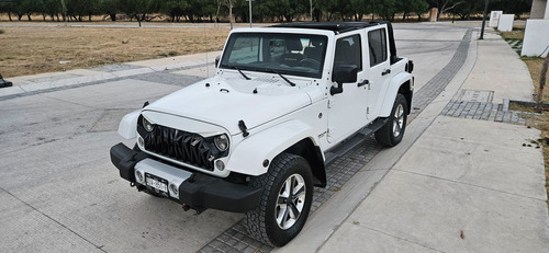 Jeep Wrangler 3.6 Unlimited Sahara V6 4x4 At