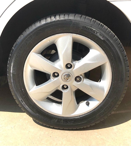 Imagen 8 de 15 de Nissan Tiida Advance 2016 Manual Abs Airbags Rines