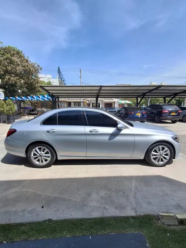 Mercedes-Benz C200 2.0 Avantgarde
