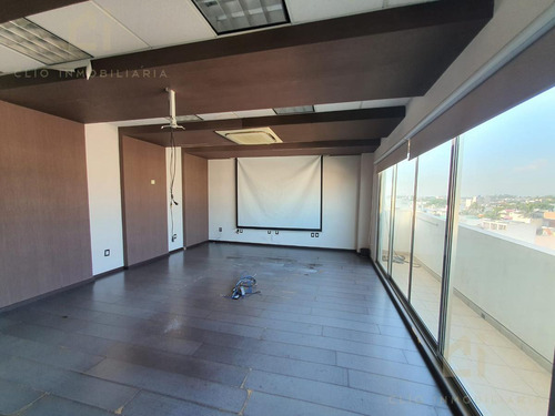 Oficinas En Renta En Veracruz, Fracc. Virginia, 3 Niveles, Elevador, 12 Estacionamientos