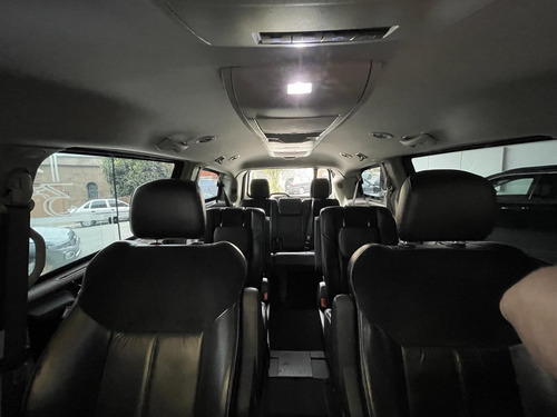 Imagem 13 de 16 de Chrysler Town & Country Limited 3.6 V6 Gasolina Automático