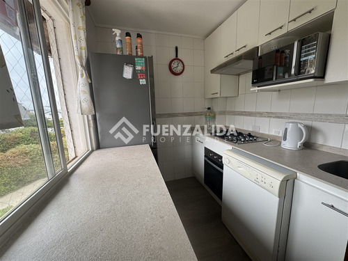 Casa En Venta De 4 Dorm. En Santo Domingo