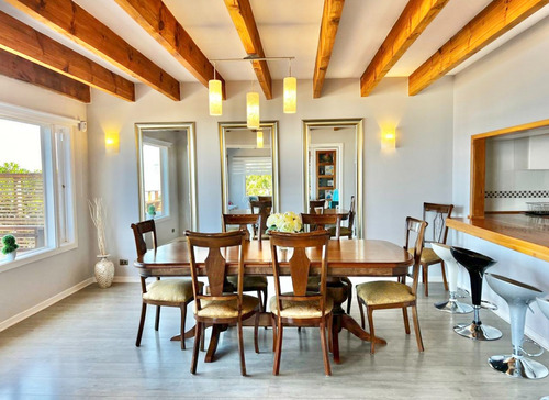 Interesante Casa En Venta Frente Al Mar En Maitencillo