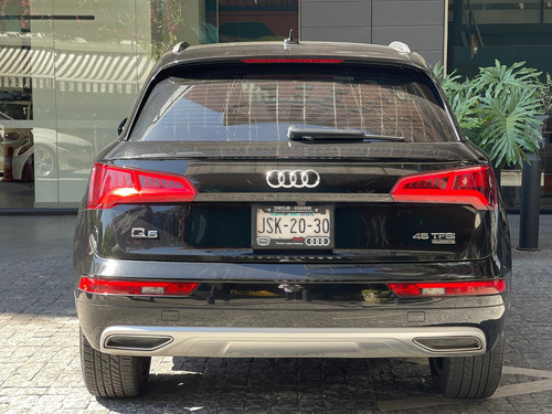Audi Q5 2.0 L Security