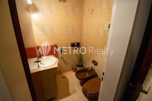 Casa En Venta 6 Ambientes Con Cochera En Villa Del Parque