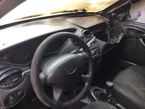 Imagen 13 de 13 de Ford Focus Ambiente