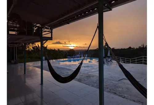 Vendo Hostal, Amoblada, Cerca A Recuca