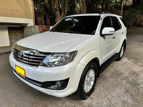 Toyota Fortuner 2.7l 4x2