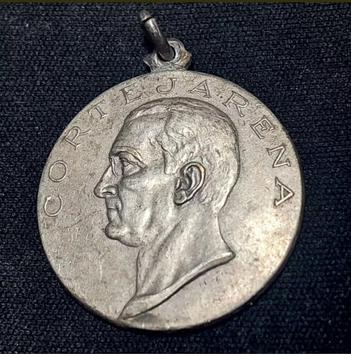 Medalla Cortejarena - La Razon Diario De La Tarde - 626