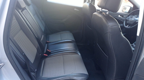 Imagen 10 de 12 de Ford Kuga 2.0 Sel