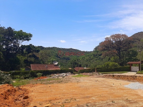 Imagem 2 de 6 de Terreno Plano Com 400 M² Em Condomínio, No Bairro Três Córregos. - Te00362 - 68778766