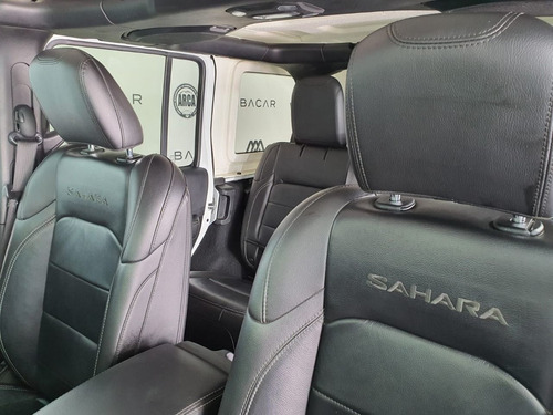 Imagen 12 de 15 de Jeep Wrangler 2018 3.8 V6 Unlimited Sahara Jl 4x4 At