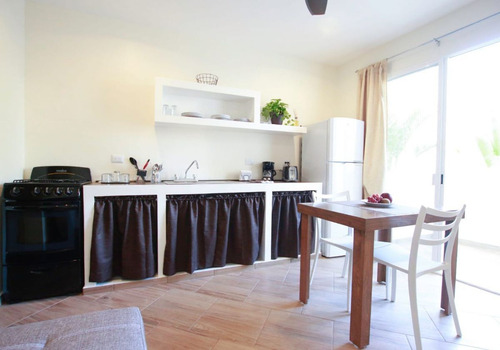 Hotel En Operación, A Unos Minutos De La Playa, En Venta Pla