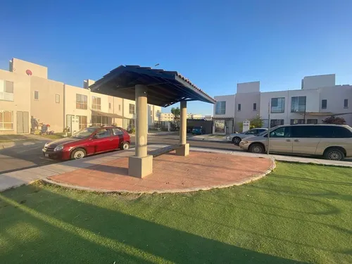 Casa En Venta En Villas De La Estancia