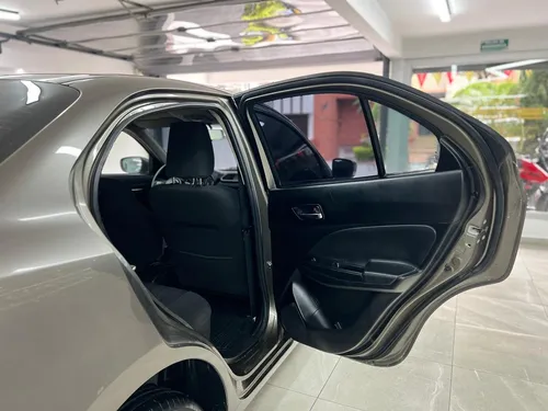 Suzuki Swift Dziere Mt 2023