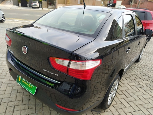 Imagem 6 de 11 de Fiat Grand Siena 1.4 Flex Attractive Manual Completo
