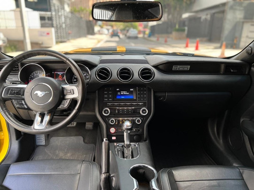 Imagen 9 de 12 de Ford Mustang 2015