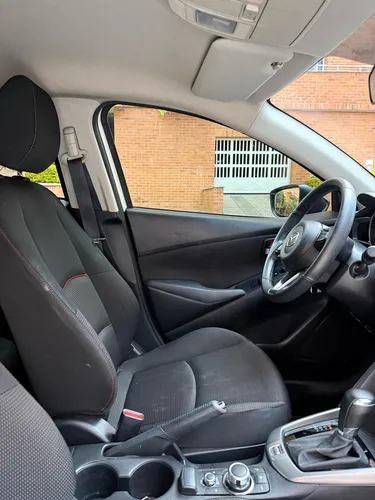 Mazda 2 Touring 2024 Carbón Edition