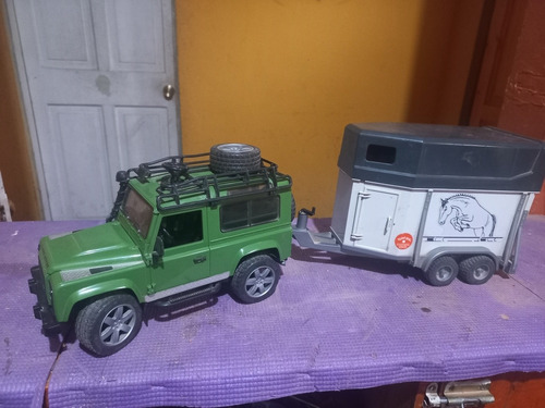 Jeep Landrover A Escala