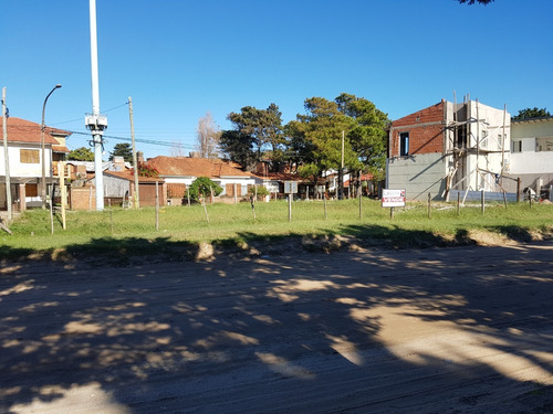 Imagen 3 de 5 de Hermoso Lote En Excelente Esquina!!!