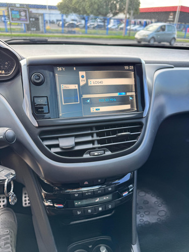 Peugeot 208 1.6 Feline