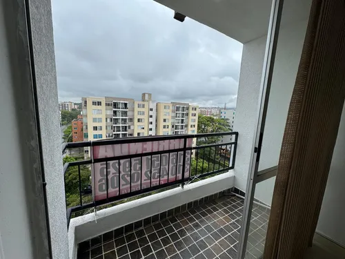 Se Alquila Amplio Apartamento Con Aire En Bochalema Central
