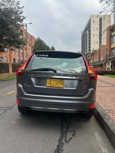 Volvo XC60 2.0 T5 Awd Summum