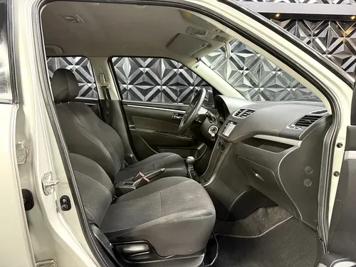 Suzuki Swift 1.200cc M/t C/a Hb 2018