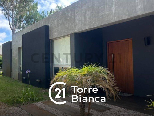 Casa En Venta - Barrio La Herradura - Pinamar