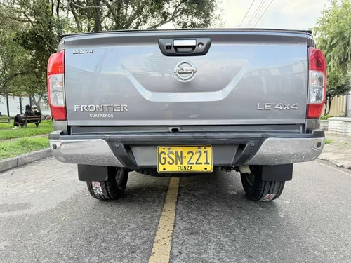 Nissan Frontier 2.5 LE DIESEL AUTOMÁTICA 4x4