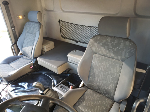 Vw 25.420 Ano 2014 Automático 8x2 =mb 2544 Iveco 460 Volvo
