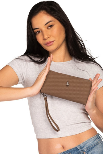 Imagen 8 de 8 de Cartera Hpc Polo Logo Metálico
