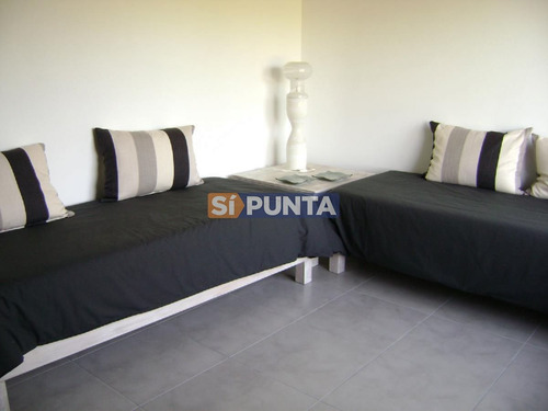 Imagen 14 de 18 de Casa En Alquiler