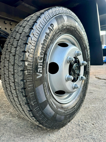 Volkswagen Express + 4x2 2023 - Baú Carga Seca