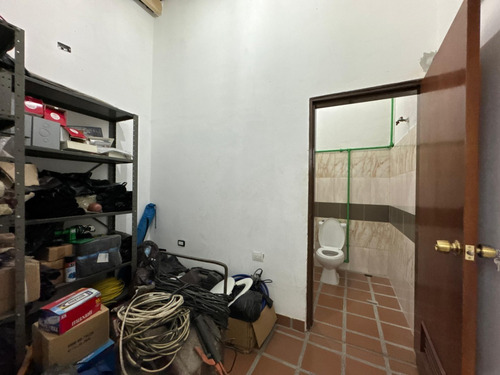 Local Comercial En Alquiler Zona Colonial De Petare 540 Mts