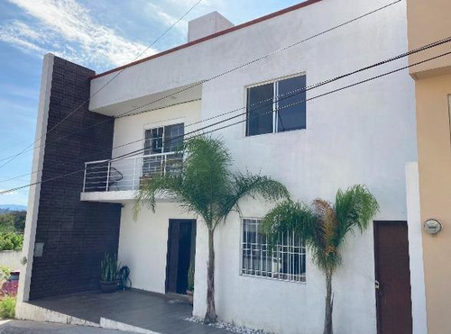 Venta Casa En Condominio, Ixtapan De La Sal