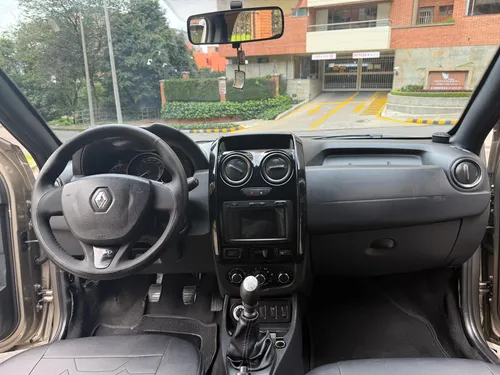 Renault Duster 2.0 Dynamique 4X4 MT