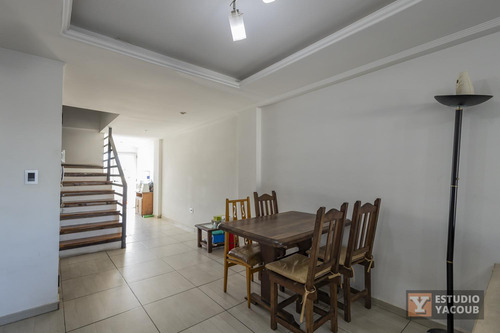 Dúplex En Venta - 2 Dormitorios 2 Baños 1 Cochera - 110mts2 - Los Hornos