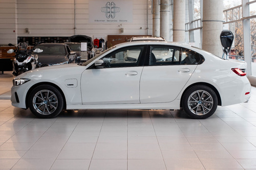 Bmw 330e Urban 2024