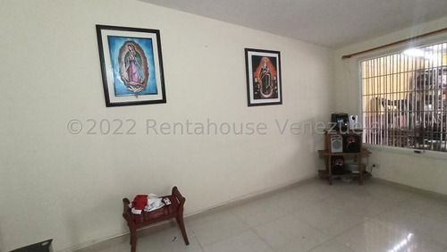 Imagen 15 de 27 de Casa En Venta Cabudare, Zona Facil Acceso, Estacionamiento, Amoblada. Contacto 0424-5620928 Flex 22-24167 Z12
