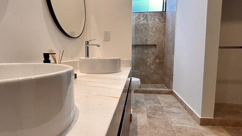 Casa En Venta Merida, Temozon Norte En Privada, Entrega Inmediata.