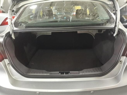 Imagem 7 de 11 de Ford Focus Sedan S 2.0 16v Powershift (aut) Flex Automátic
