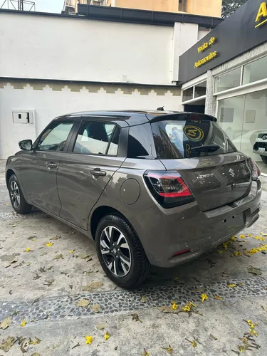 Suzuki Swift Glx 2025