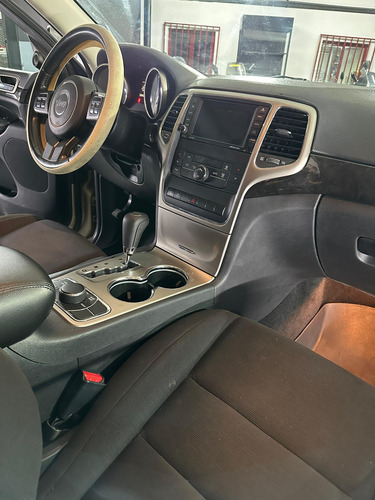 Jeep Grand Cherokee Laredo 2012
