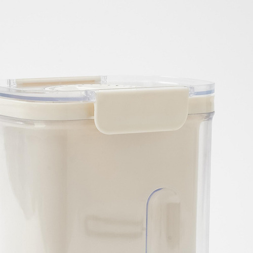 El Colador De Yogur Produce Un Yogur Griego Espeso Y