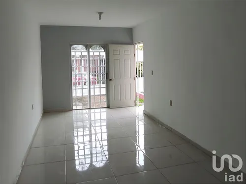 Venta Casa 2 Ambientes Jardines Del Grijalva