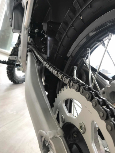 Imagen 15 de 19 de Suzuki Rmz 450