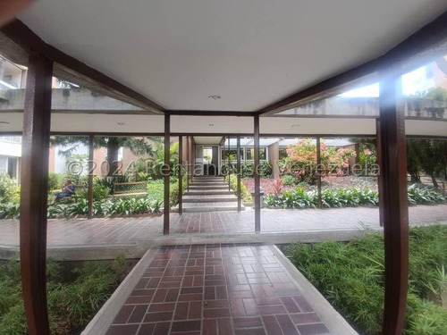 Se Vende Bello Apartamento En Santa Fe Sur Mls 25-2310