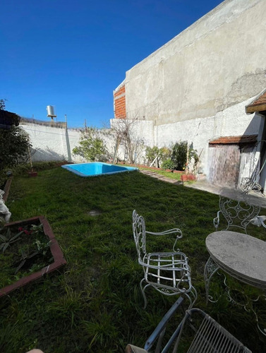 Venta Casa C/ Jardin Y Pileta En Parque Avellaneda