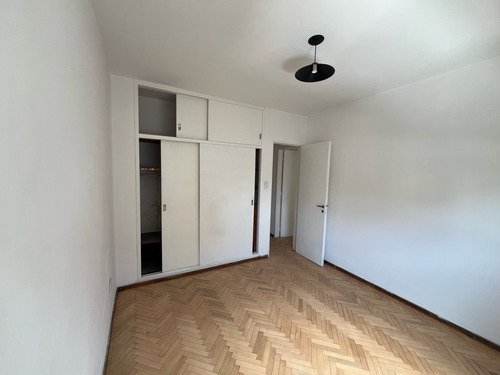 Venta Departamento En Lourdes De 2 Dormitorios